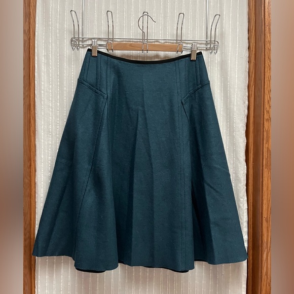 MAX&Co LANA VERGINE Wool Flared  Skirt Size 6 - Picture 1 of 7